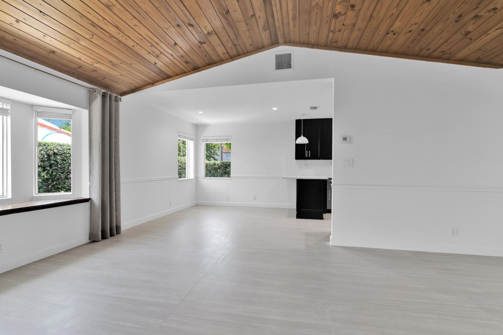 908 NE 8th Avenue, Delray Beach, FL 33483 Photo