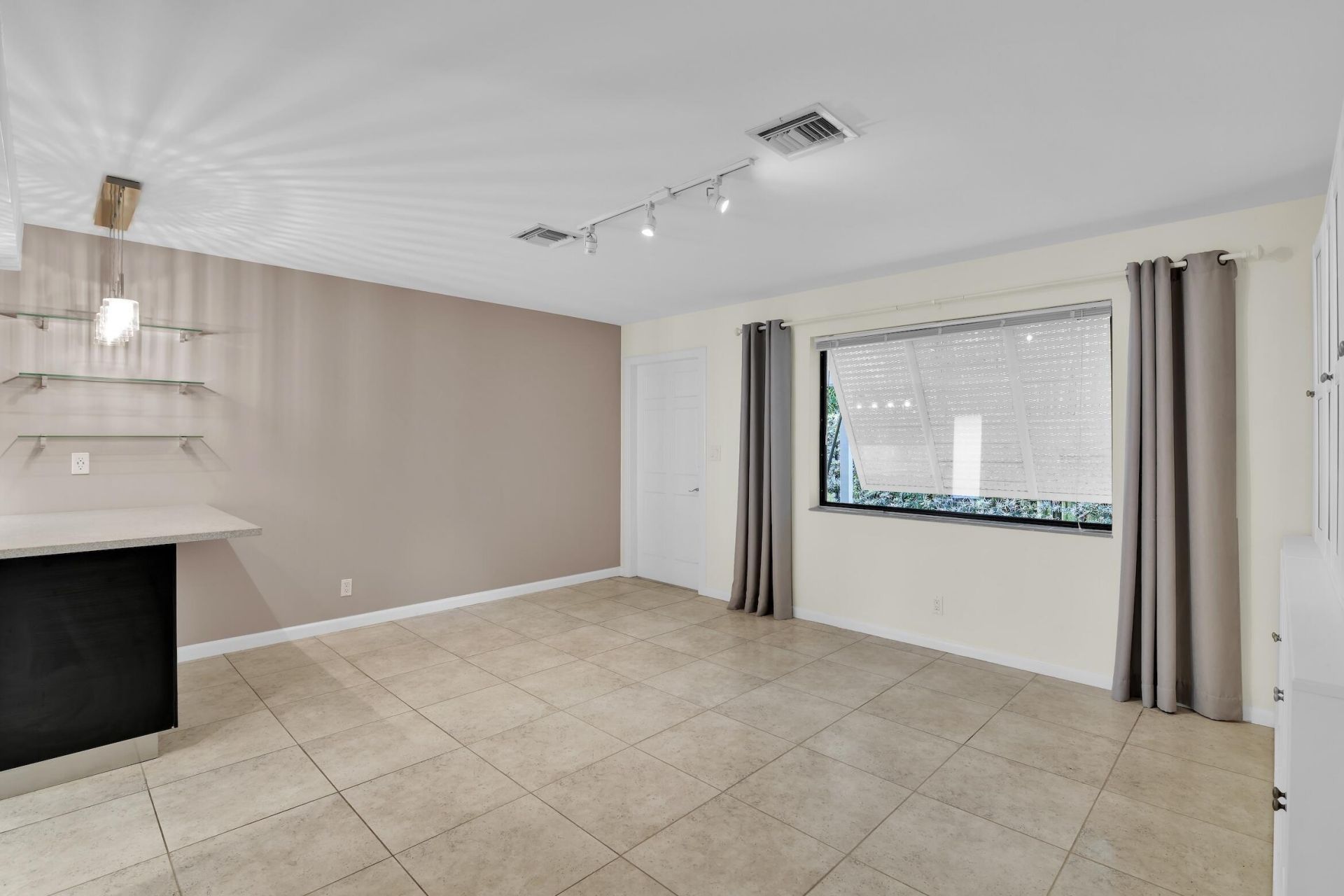 320 NE 1st Avenue, Delray Beach, FL 33444 Photo