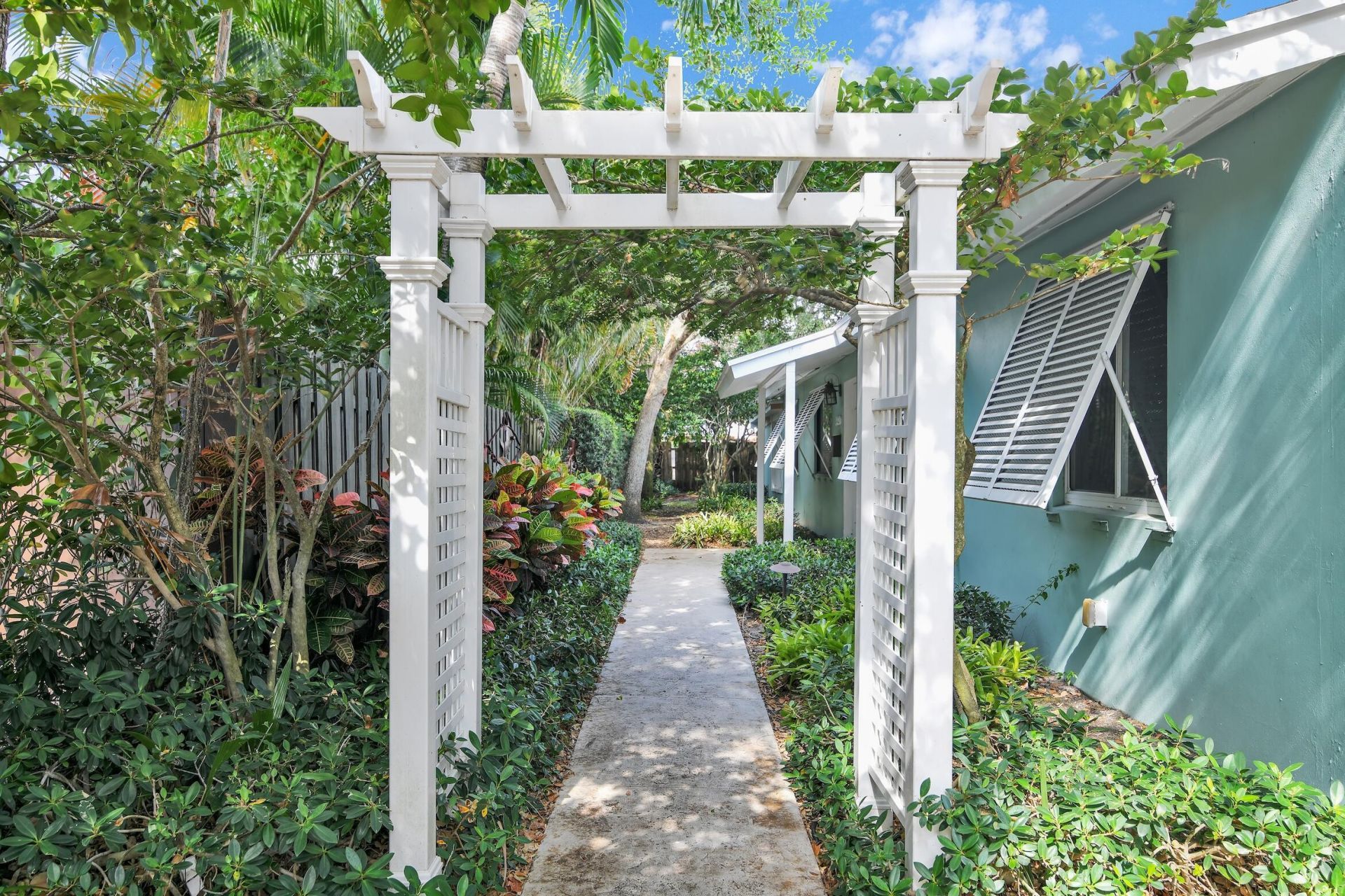320 NE 1st Avenue, Delray Beach, FL 33444 Photo