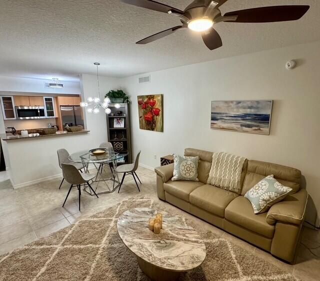 625 Casa Loma Boulevard, Unit 304, Boynton Beach, FL 33435 Photo