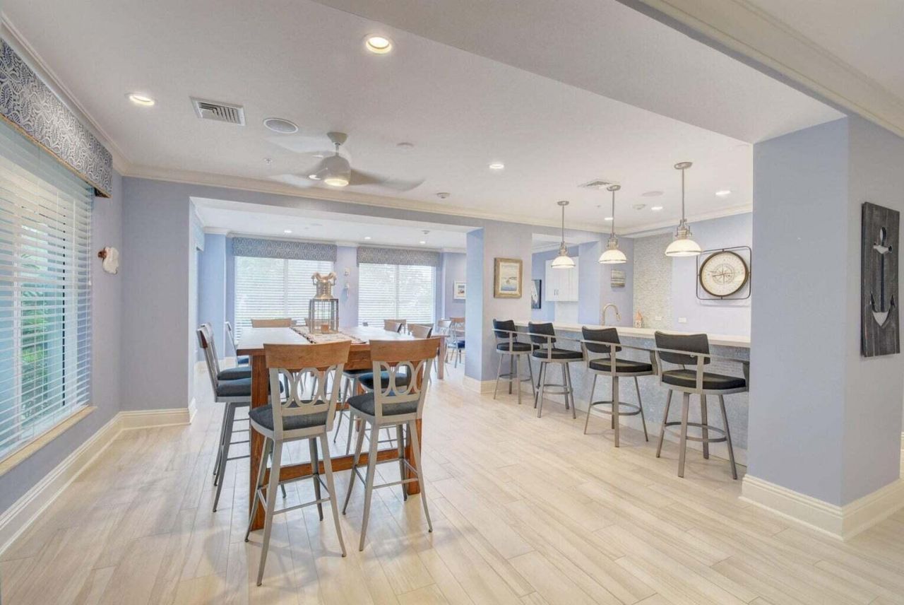 625 Casa Loma Boulevard, Unit 304, Boynton Beach, FL 33435 Photo