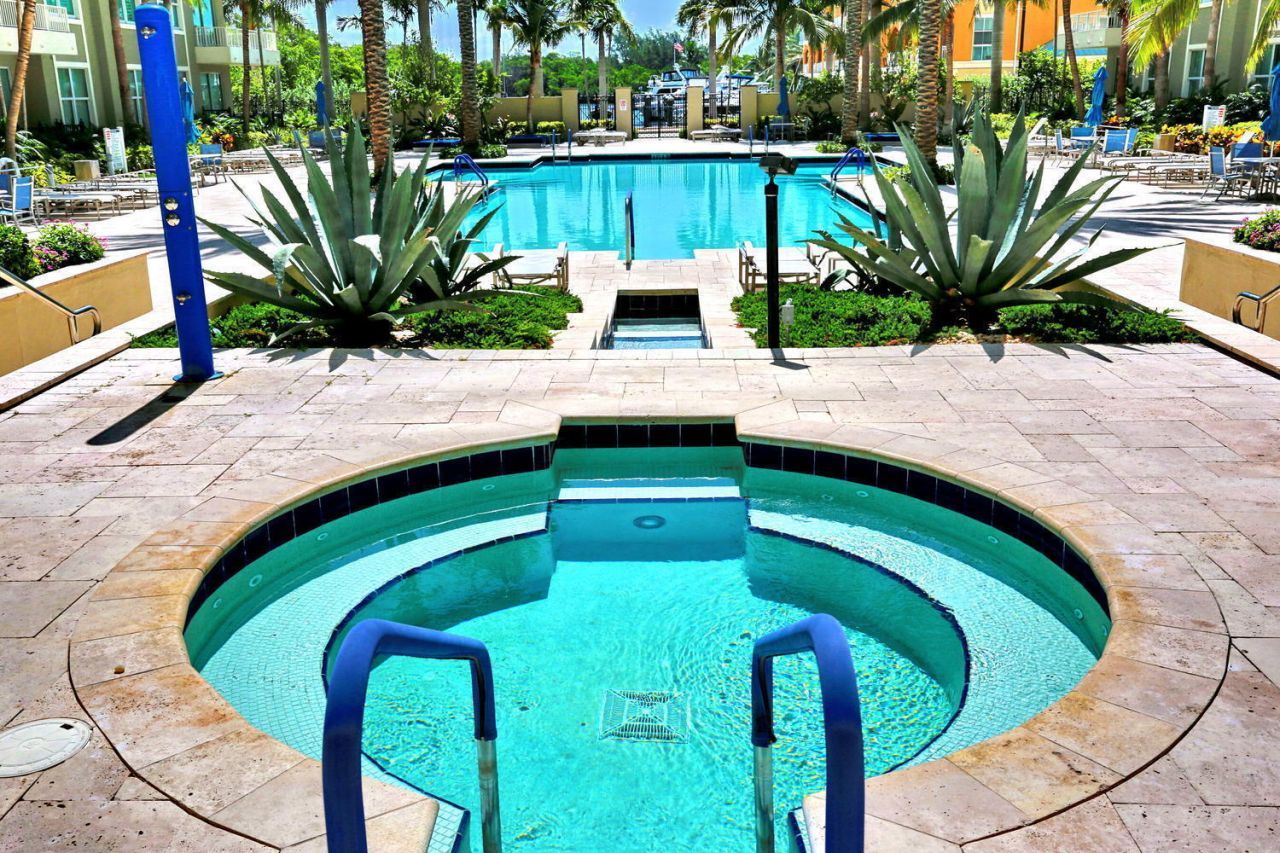 625 Casa Loma Boulevard, Unit 1504, Boynton Beach, FL 33435 Photo