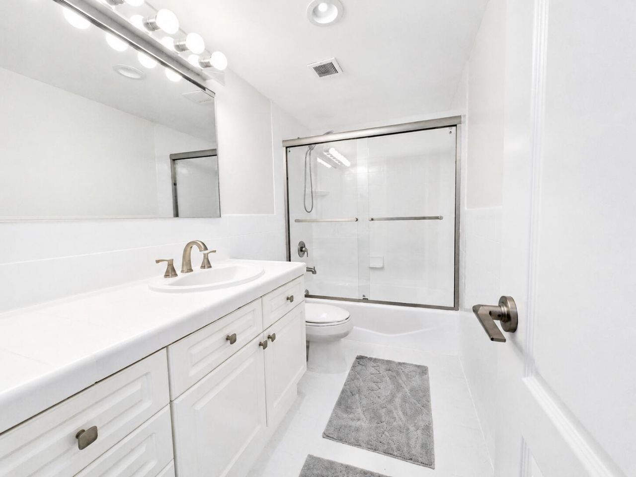 1301 River Reach Drive, Unit 111, Fort Lauderdale, FL 33315 Photo