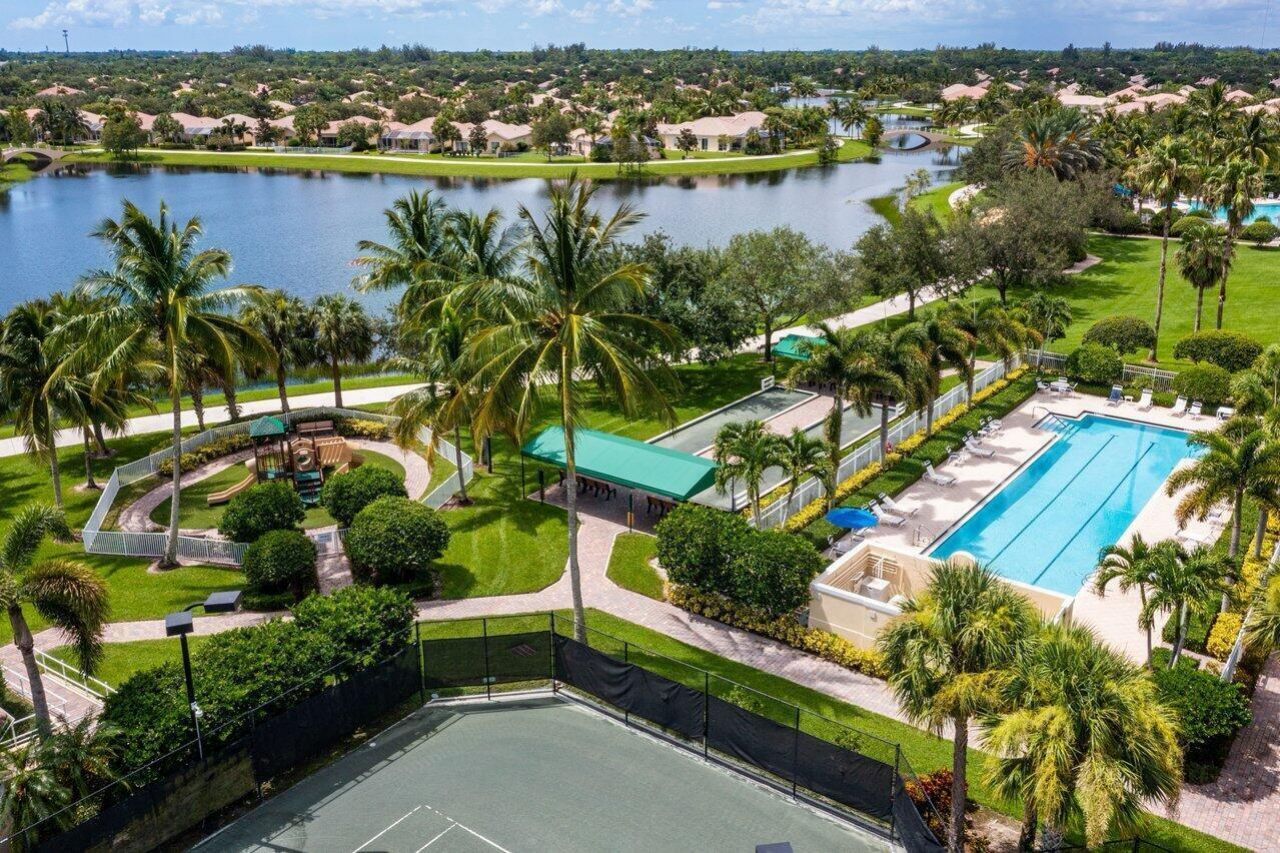 8222 Dominica Place, Wellington, FL 33414 Photo