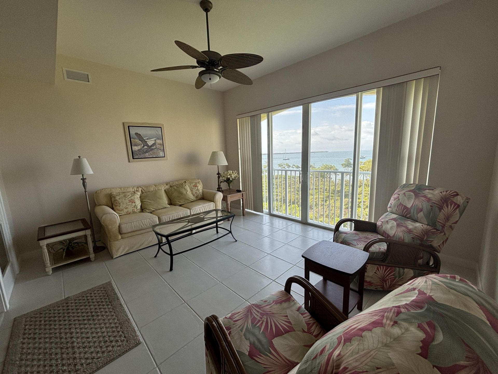 27 Harbour Isle Drive W, Unit 305, Fort Pierce, FL 34949 Photo