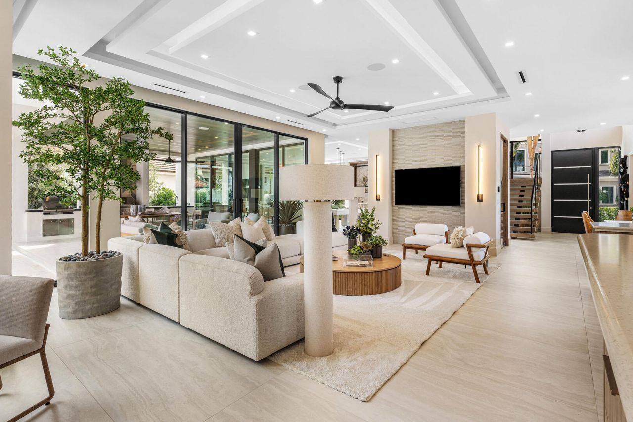 303 S Maya Palm Drive, Boca Raton, FL 33432 Photo