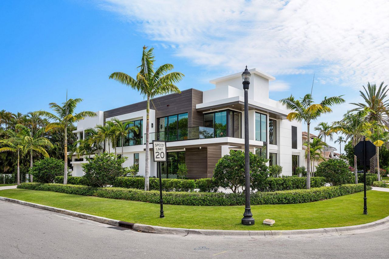 303 S Maya Palm Drive, Boca Raton, FL 33432 Photo