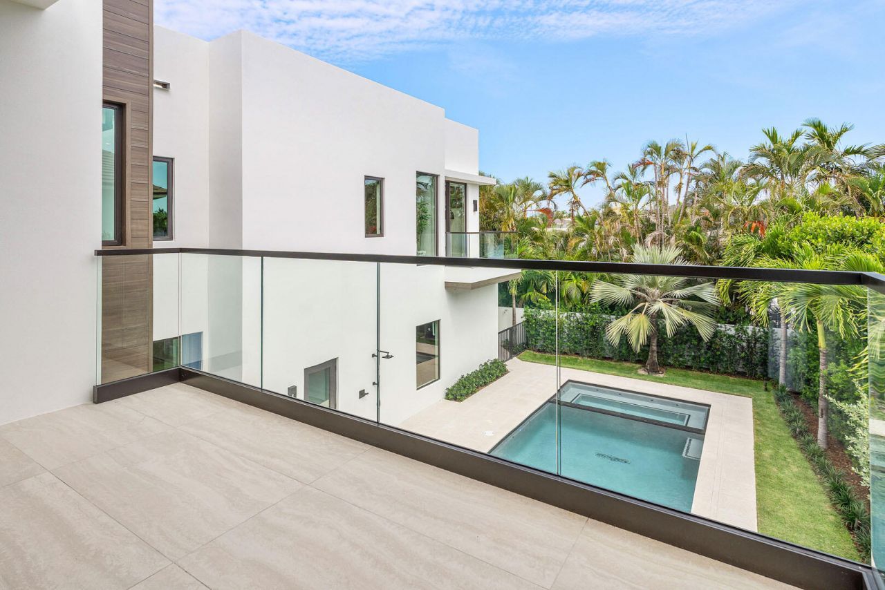 303 S Maya Palm Drive, Boca Raton, FL 33432 Photo