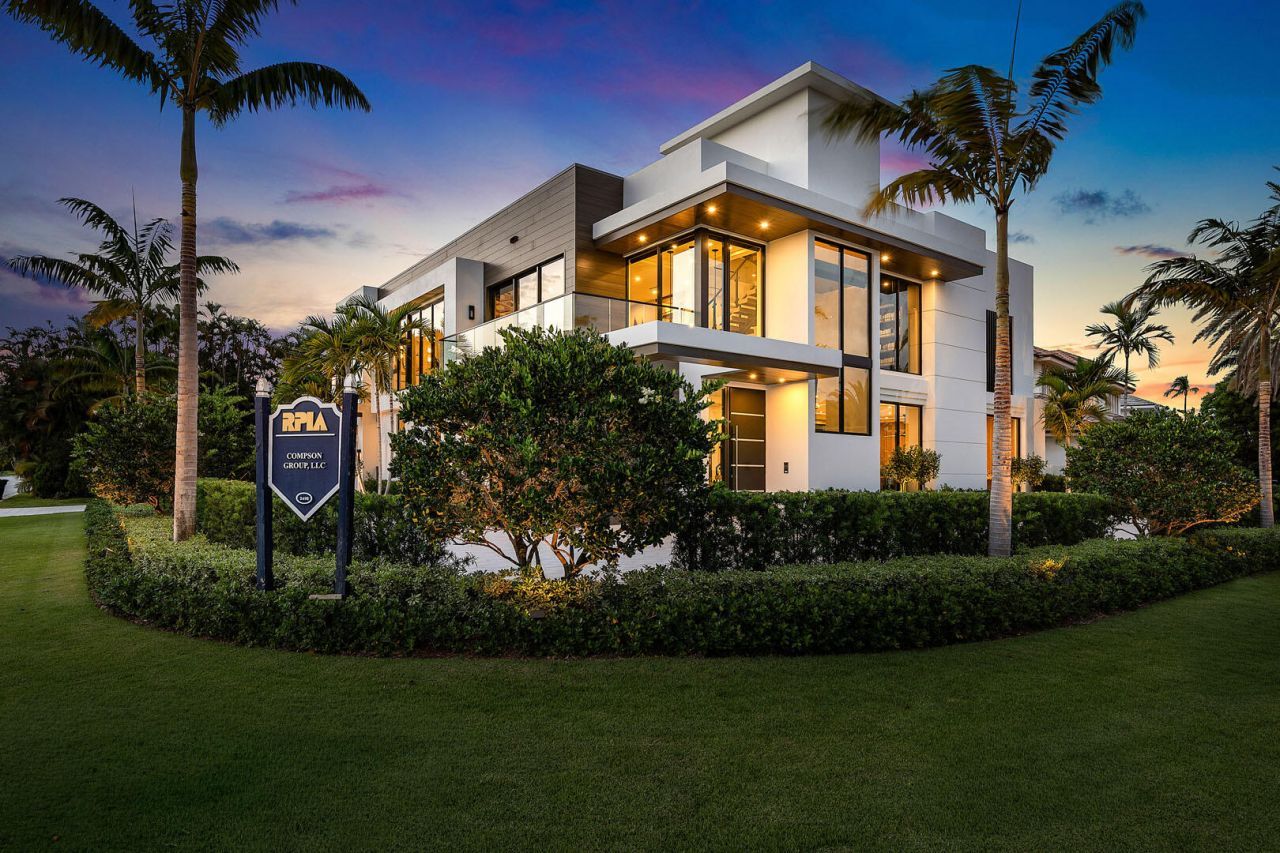 303 S Maya Palm Drive, Boca Raton, FL 33432 Photo