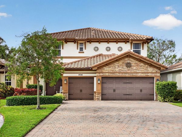 9726 Blue Isle Bay, Parkland, FL 33076