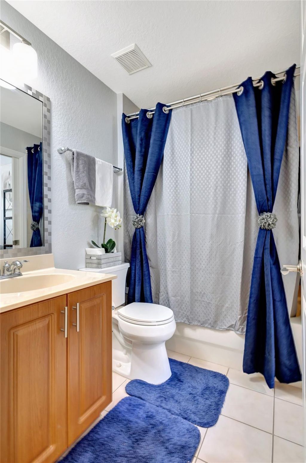 2037 Nassau Drive, Unit 2037, Riviera Beach, FL 33404 Photo