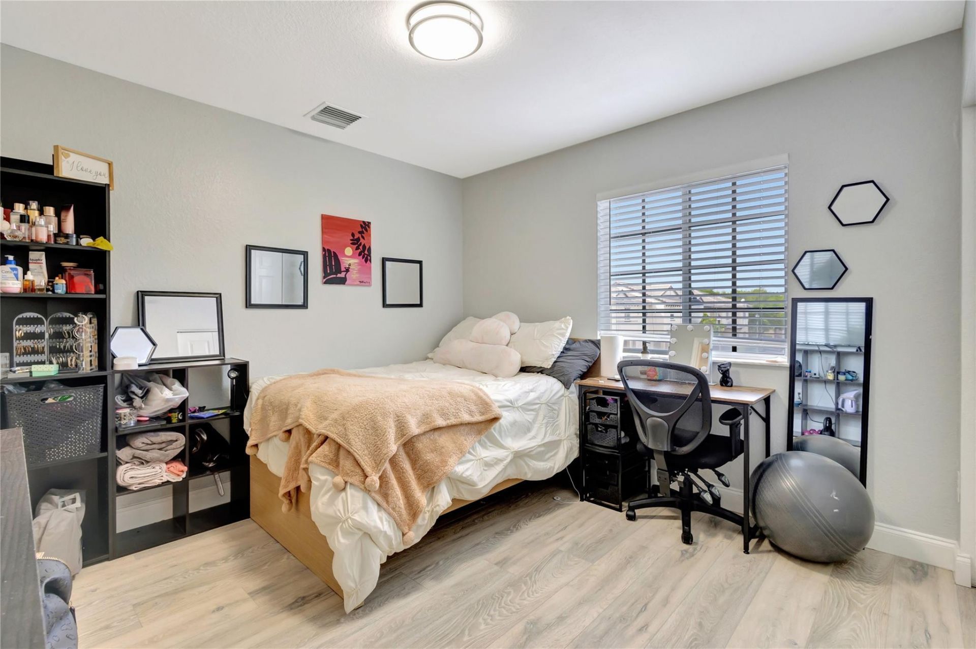2037 Nassau Drive, Unit 2037, Riviera Beach, FL 33404 Photo