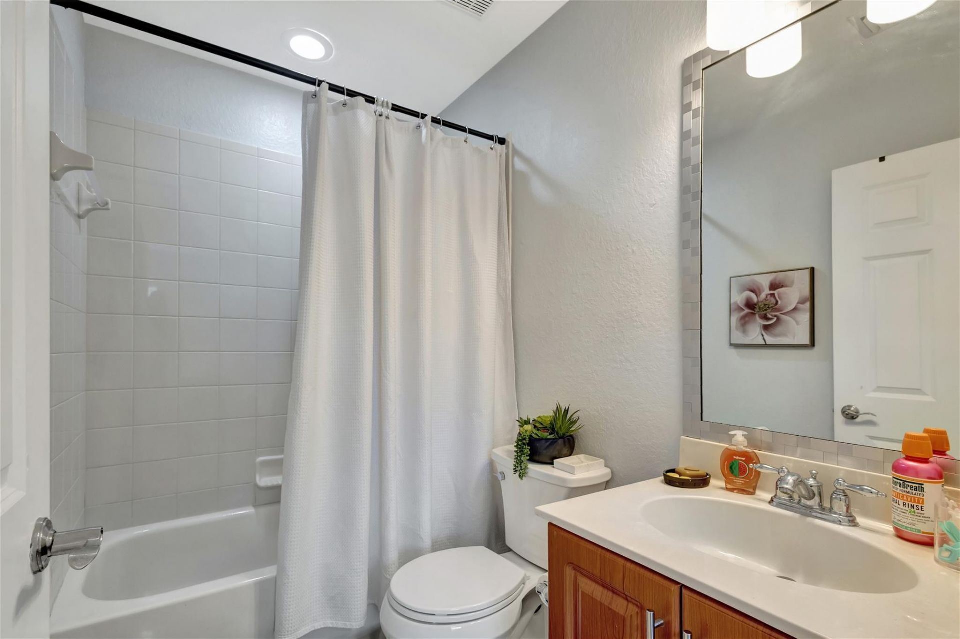 2037 Nassau Drive, Unit 2037, Riviera Beach, FL 33404 Photo