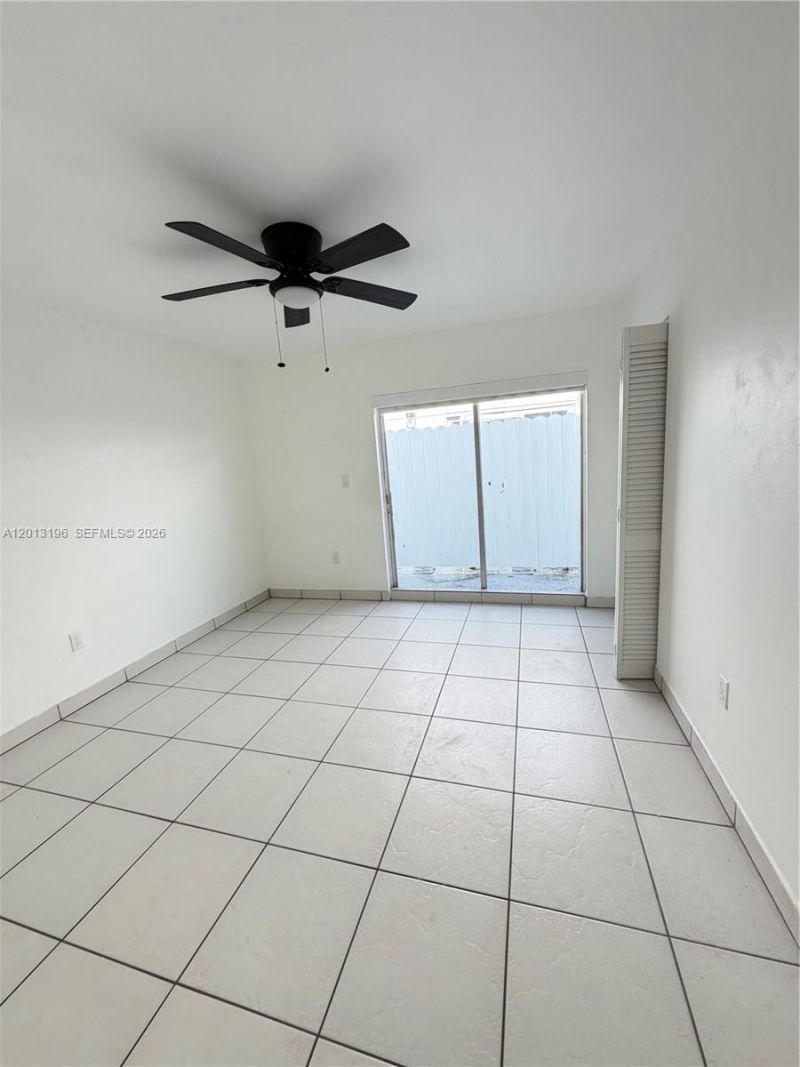 260 NW 107th Ave, Unit 207, Miami, FL 33172 Photo