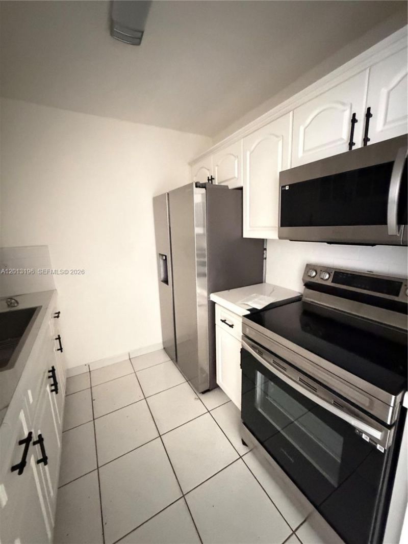 260 NW 107th Ave, Unit 207, Miami, FL 33172 Photo