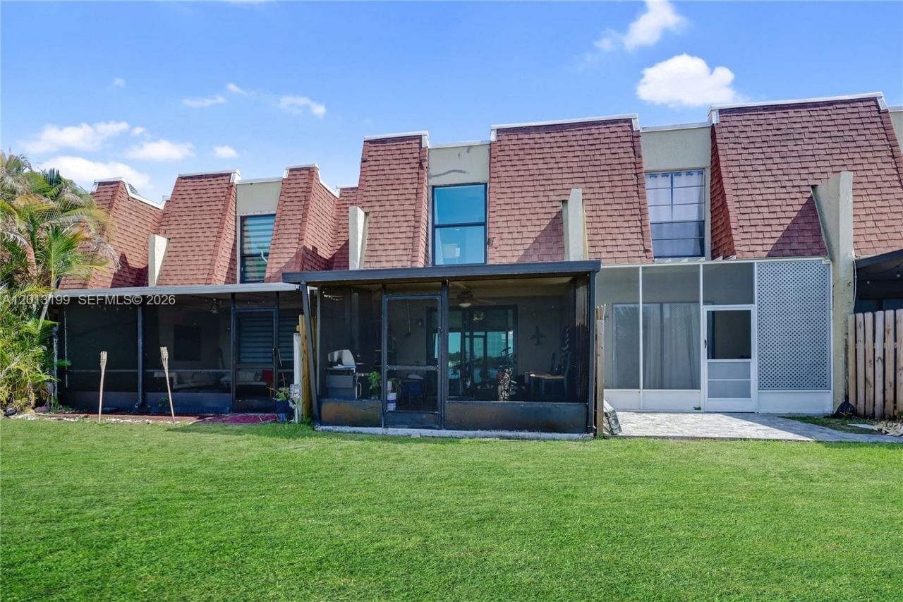 Please Call For Address, Unit 8930, Pembroke Pines, FL 33024 Photo