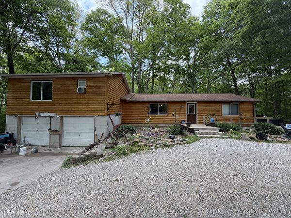 1522 N Cayuse Trail, Greensburg, IN 47240