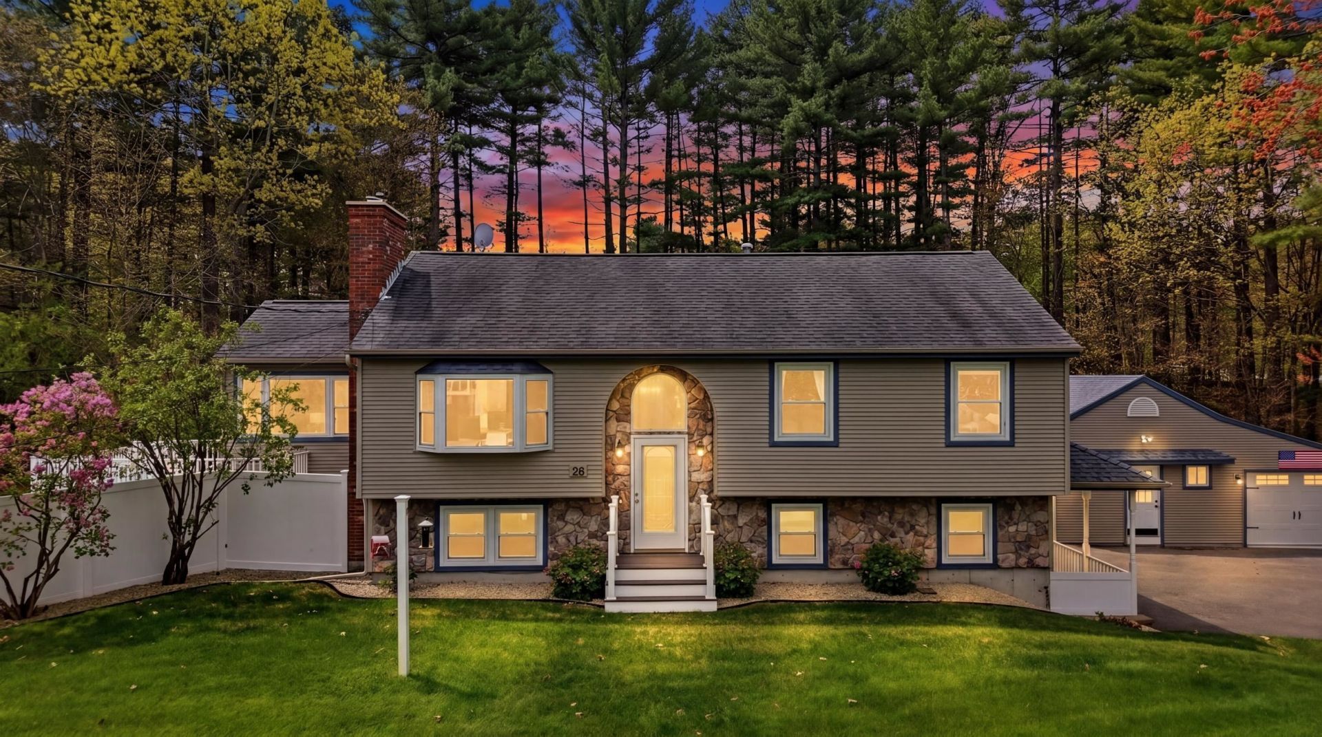26 Mayflower Drive, Litchfield, NH 03052 Main Photo