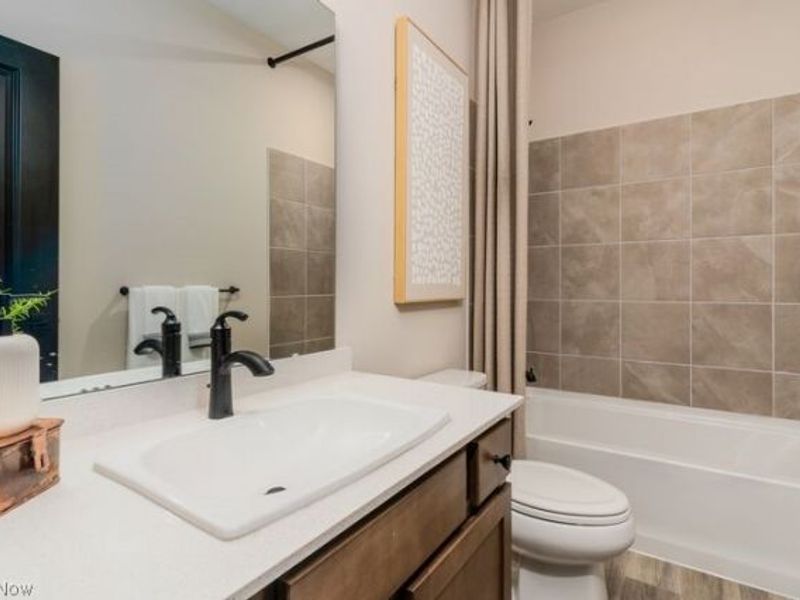 800 Colesbourne Circle, Uniontown, OH 44685 Photo 36