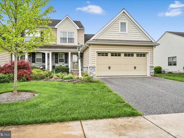 109 WAYPOINT DRIVE, LANCASTER, PA 17603