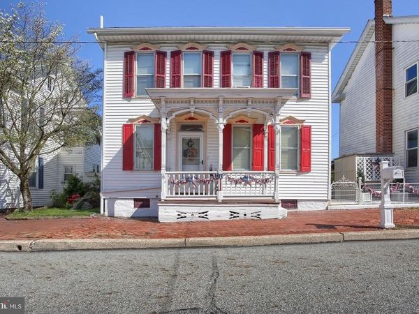 229 W MAIN STREET , ELIZABETHVILLE, PA 17023