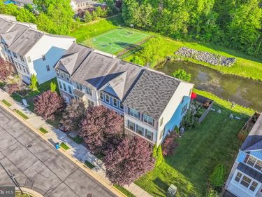 42621 CHISHOLM DRIVE, BROADLANDS, VA 20148