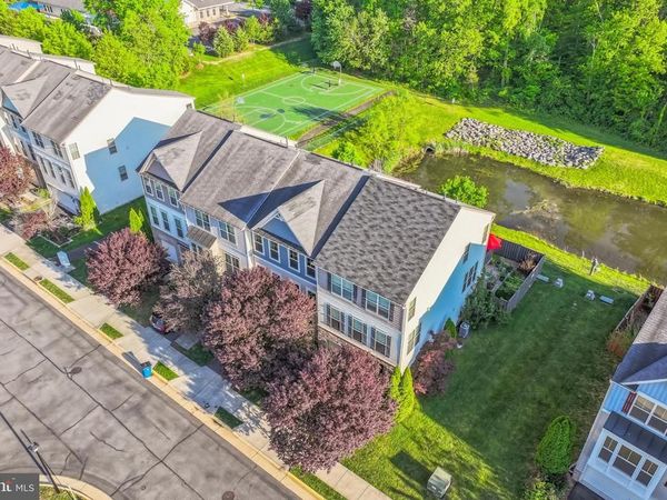 42621 CHISHOLM DRIVE, BROADLANDS, VA 20148