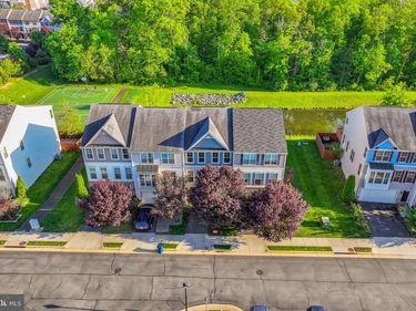 42621 CHISHOLM DRIVE, BROADLANDS, VA 20148