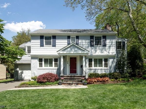 6 Hillside Ave, Madison, NJ 07940