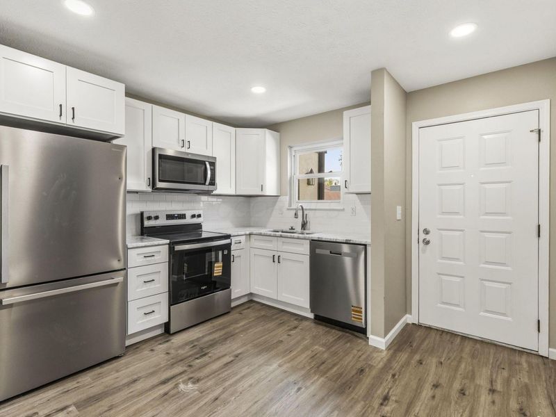 8224 Laramie Place, Unit 3, Powell, OH 43065 Photo 6