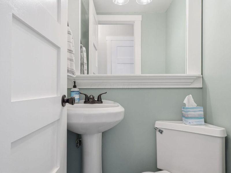 2574 Scioto View Lane, Unit G, Columbus, OH 43221 Photo 12