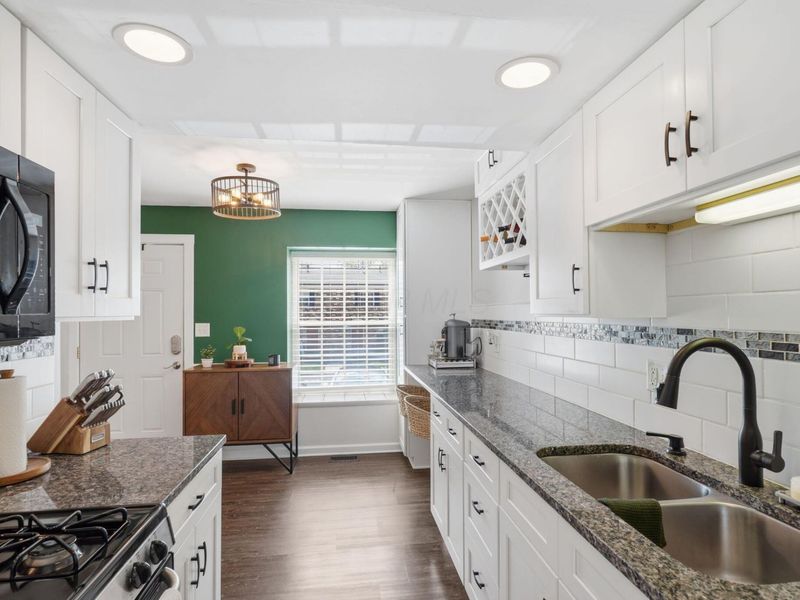 2574 Scioto View Lane, Unit G, Columbus, OH 43221 Photo 5