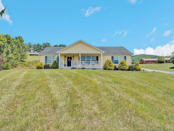 19 Cook AVE , Roanoke, VA 24019