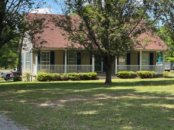 3594 Oak Grove Rd, Red Boiling Springs, TN 37150