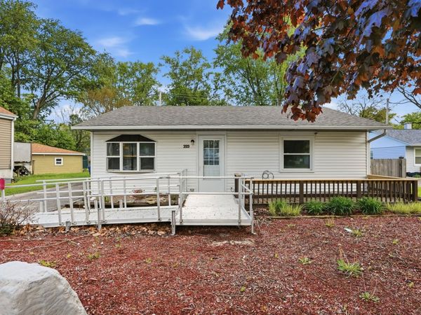 223 Tinbury Lane , Steger, IL 60475