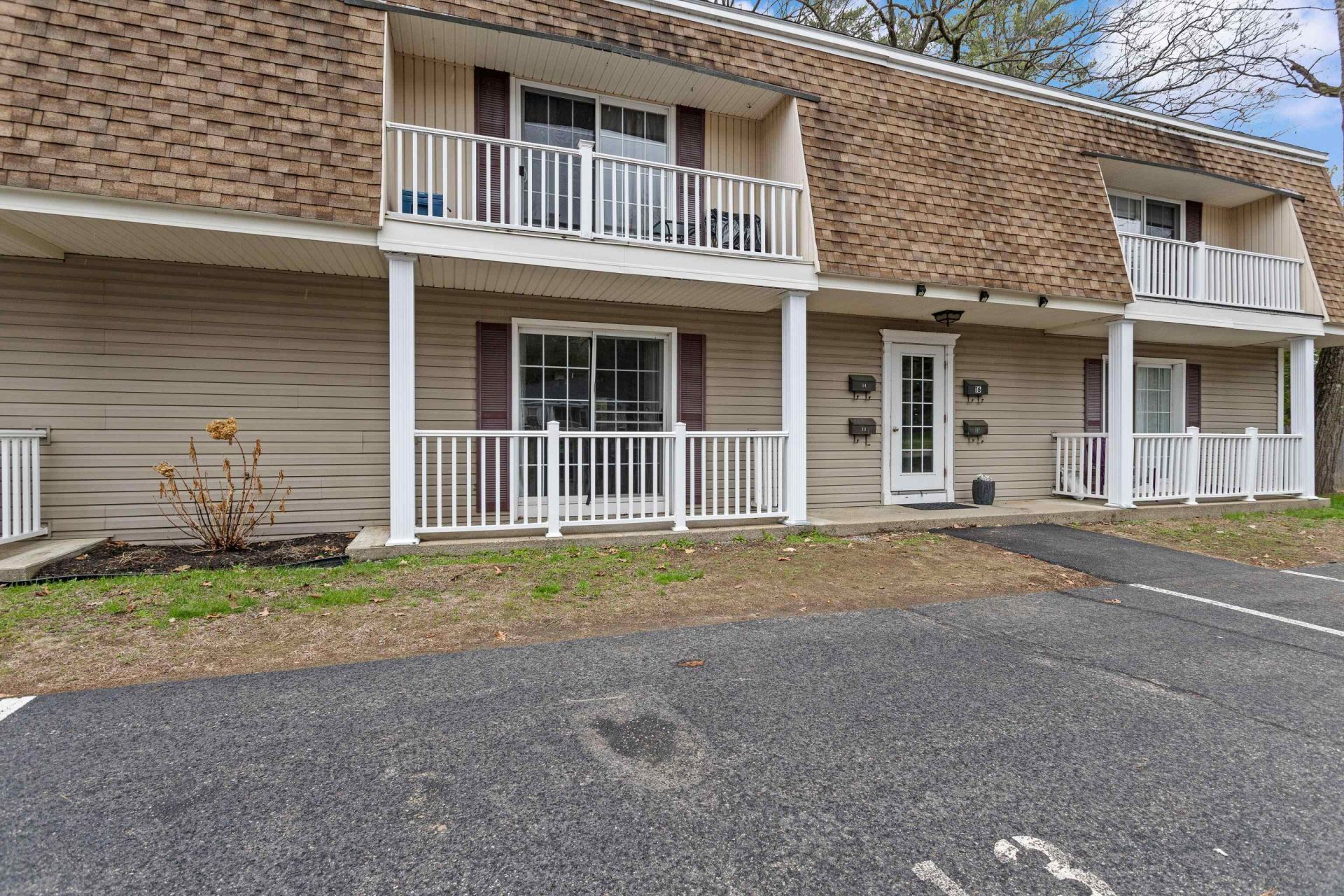 4 Deer Street, Unit 13, Tilton, NH 03276 Main Photo