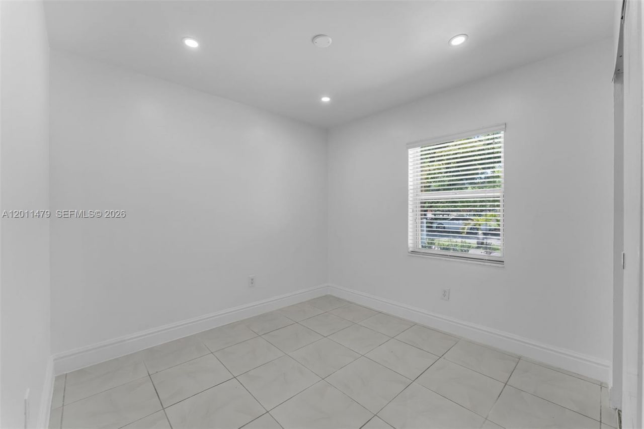 6605 SW 151st Ct , Miami, FL 33193 Photo