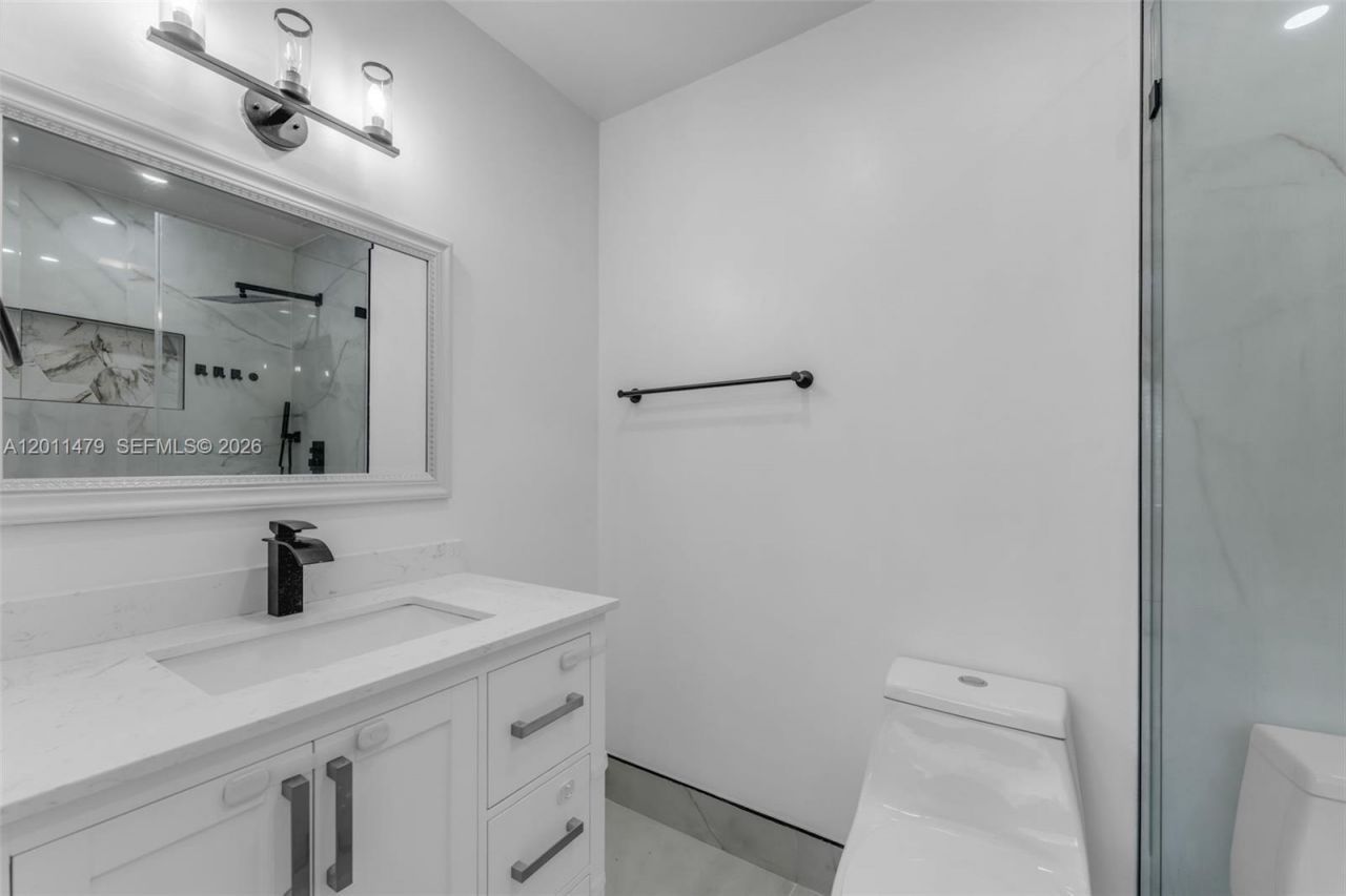 6605 SW 151st Ct , Miami, FL 33193 Photo