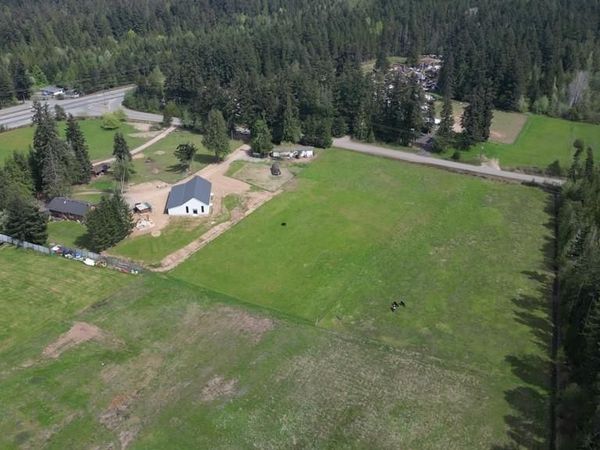 981 Pratt Rd, Hilliers, BC V9K 1W5