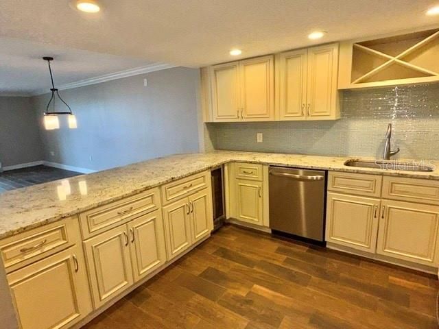 545 Garfield Avenue, Unit 402, Cocoa Beach, FL 32931 Photo