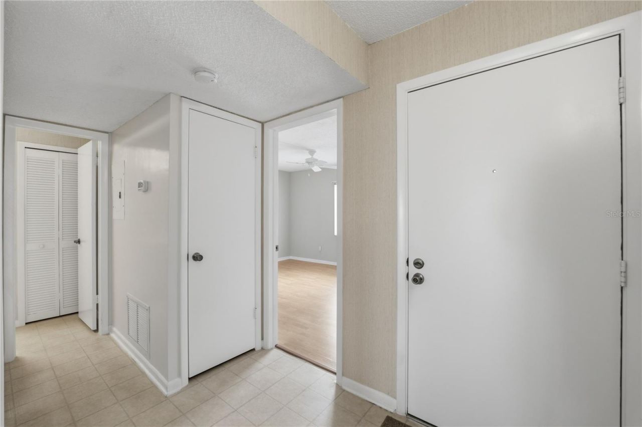 7 Escondido Circle , Unit 67, Altamonte Springs, FL 32701 Photo