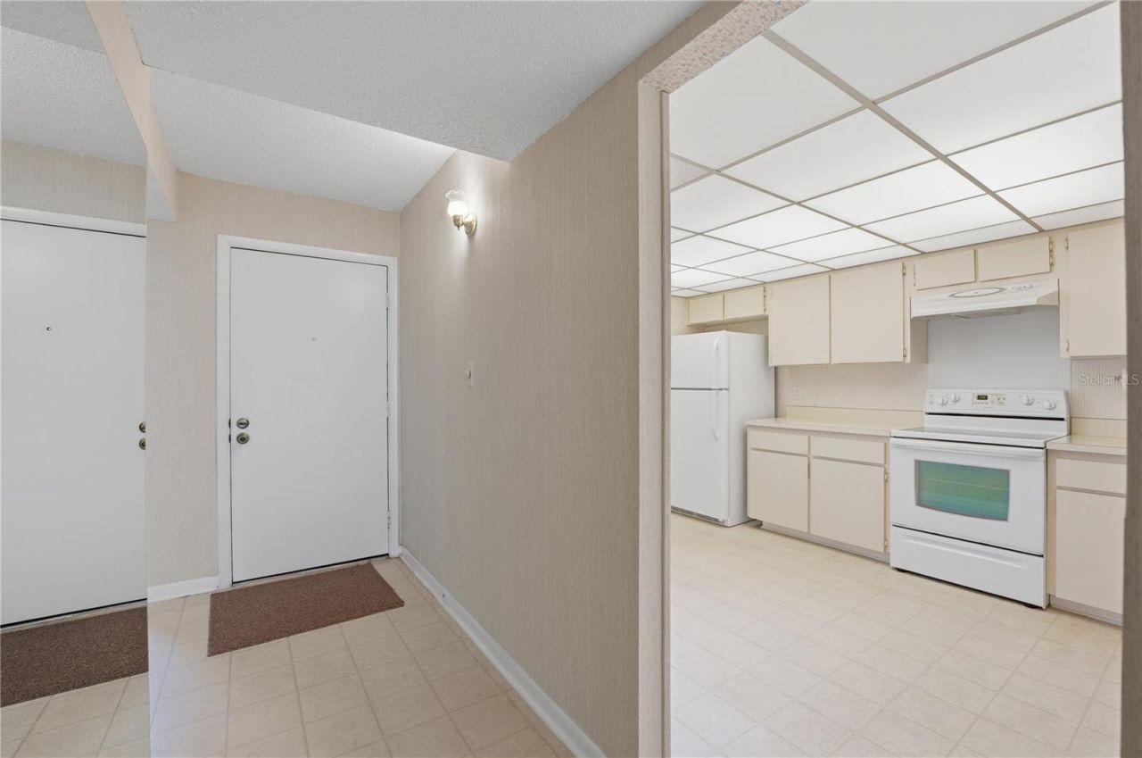 7 Escondido Circle , Unit 67, Altamonte Springs, FL 32701 Photo