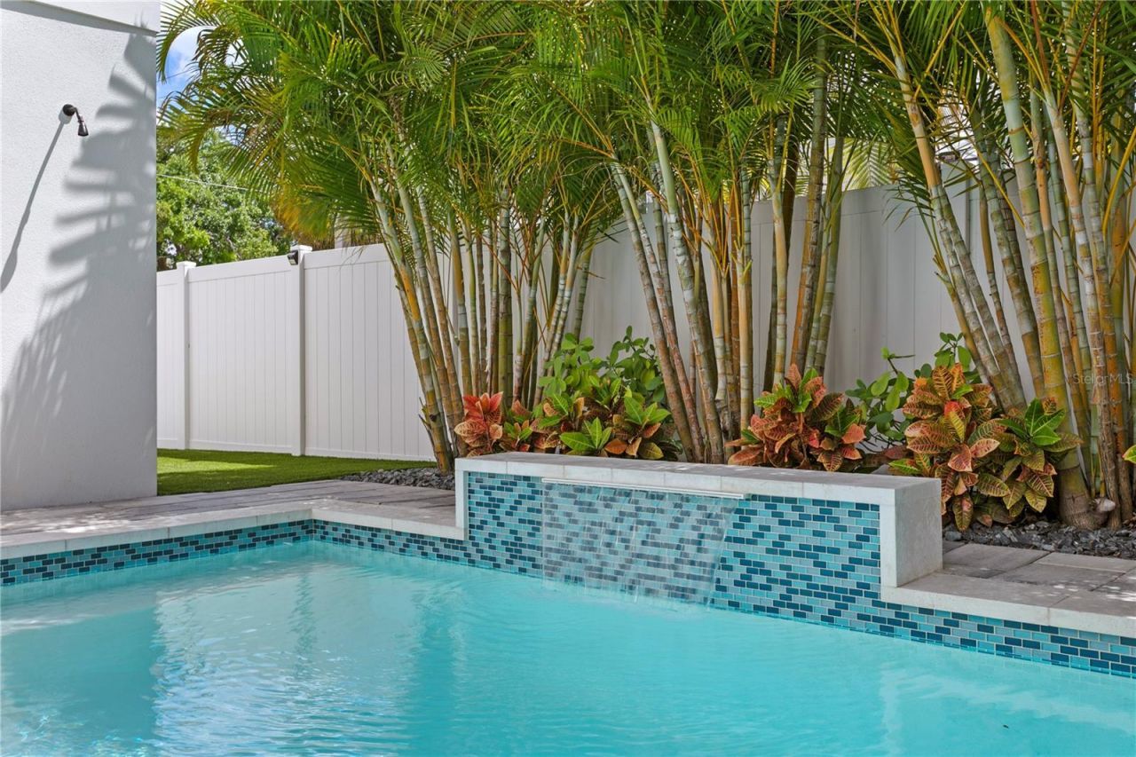 1223 5th Street S, Saint Petersburg, FL 33701 Photo