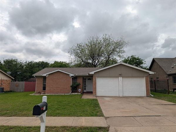 713 Heathcliff Drive , Everman, TX 76140