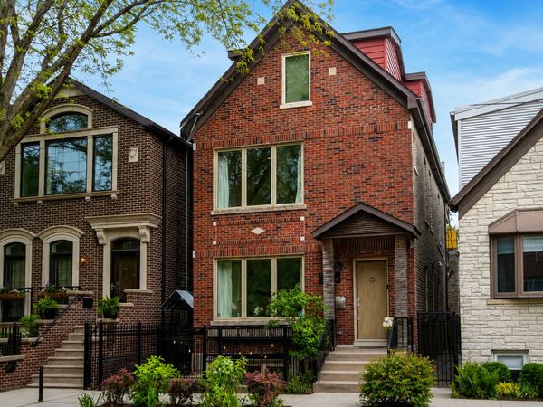 2334 W Medill Avenue , Chicago, IL 60647