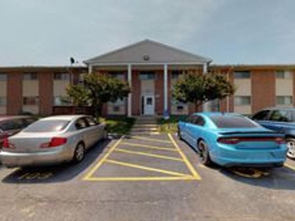 693 E Fullerton Avenue , Unit 203, Glendale Heights, IL 60139
