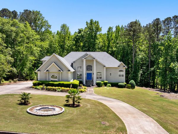 915 Magnolia Way, Hampton, GA 30228