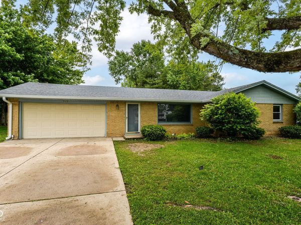 727 Hattie Drive , Anderson, IN 46013