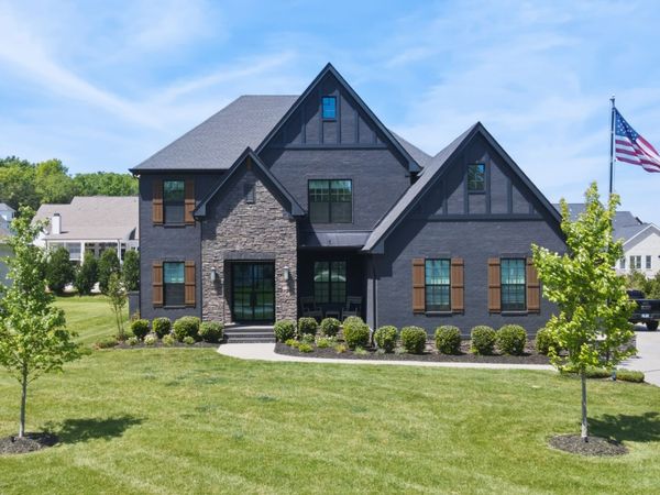 1881 Traditions Cir, Brentwood, TN 37027