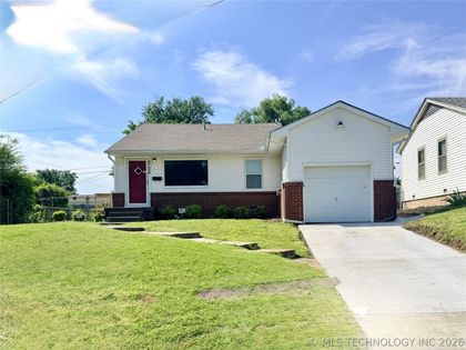 2104 W 48th Place Tulsa, OK 74107